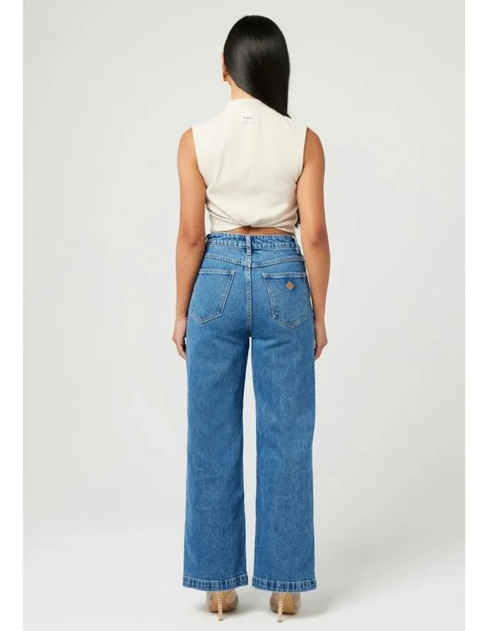 Abrand Jeans 94 High And Wide Petite Eva Organic Jeans in Blue