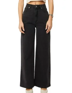 Abrand Jeans 94 High & Wide Petite Sophie in Black
