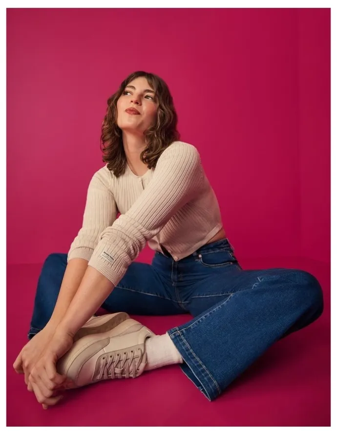 Abrand Jeans 94 High & Wide Ruth Jeans in Mid Blue