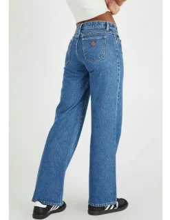 Abrand Jeans 99 Low Wide Petite Jeans in Chantell Organic