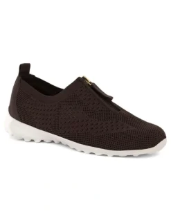 Active Flex Oberon Sneakers in Chocolate Stretch
