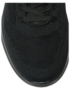 Active Flex Quantum Sneakers in Black on Black