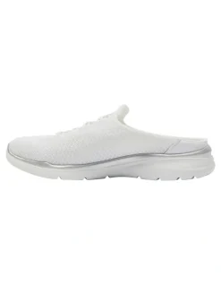 Active Flex Quest Sneakers in White Knit