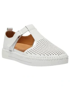 Active Flex Ricky Leather Sneakers in White