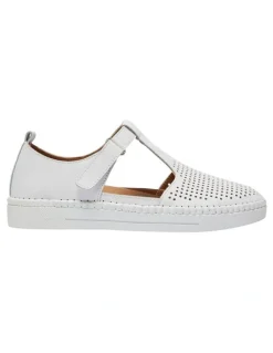 Active Flex Ricky Leather Sneakers in White