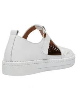 Active Flex Ricky Leather Sneakers in White