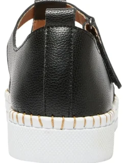 Active Flex Ricky Leather Sneakers in Black