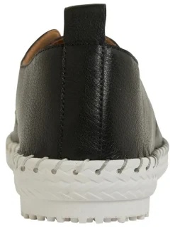 Active Flex Ripley Sneakers in Black Leather