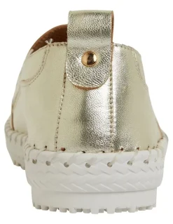 Active Flex Riva Sneakers in Soft Gold Leather