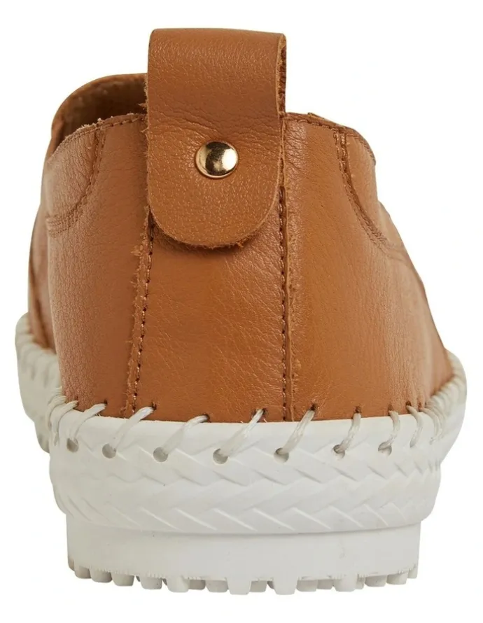 Active Flex Riva Sneakers in Tan Leather