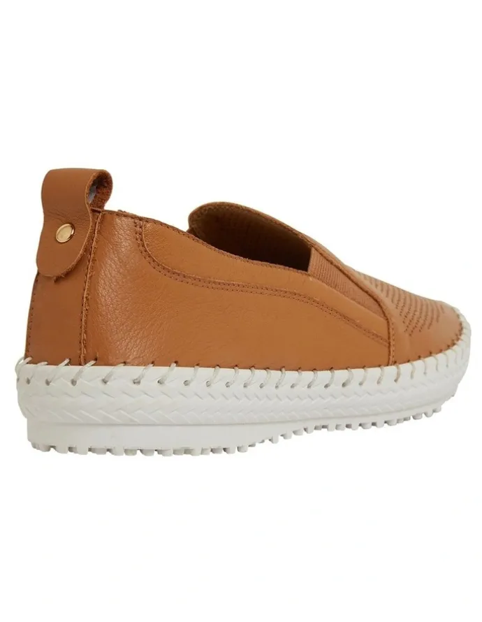 Active Flex Riva Sneakers in Tan Leather