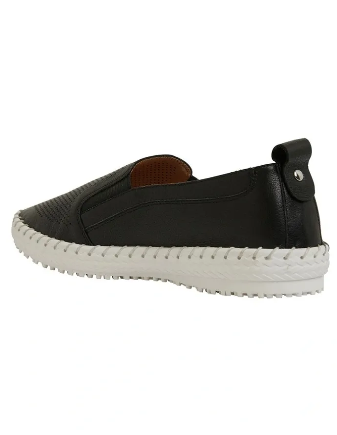 Active Flex Riva Sneakers in Black Leather