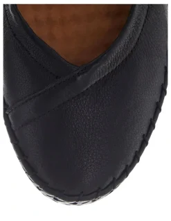 Active Flex Rosalia Flats in Black
