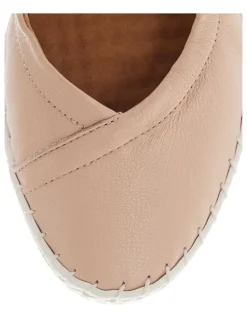Active Flex Rosalia Sneakers in Blush Leather