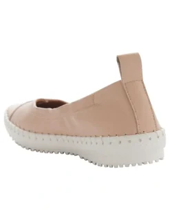 Active Flex Rosalia Sneakers in Blush Leather