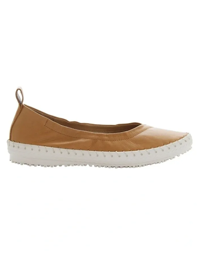 Active Flex Rosalia Sneakers in Tan Leather