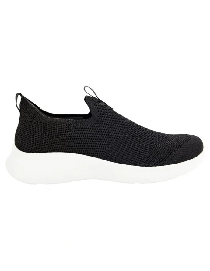 Active Flex Yard Sneakers in Black
