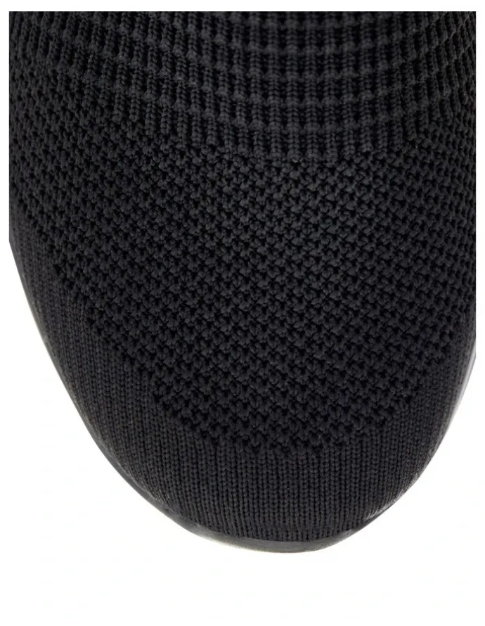 Active Flex Yard Sneakers in Black