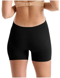 Ambra Smooth Silhouettes Low Back Shorts in Black