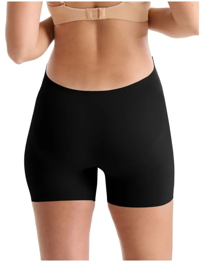 Ambra Smooth Silhouettes Low Back Shorts in Black