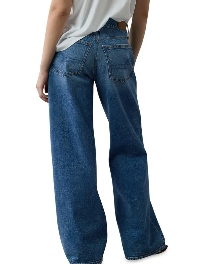American Eagle Strigid Low-Rise Ultra Wide-Leg Jeans in Medium Tinted Indigo