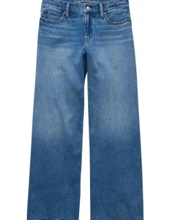 American Eagle Strigid Low-Rise Ultra Wide-Leg Jeans in Medium Tinted Indigo