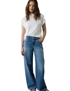 American Eagle Strigid Low-Rise Ultra Wide-Leg Jeans in Medium Tinted Indigo