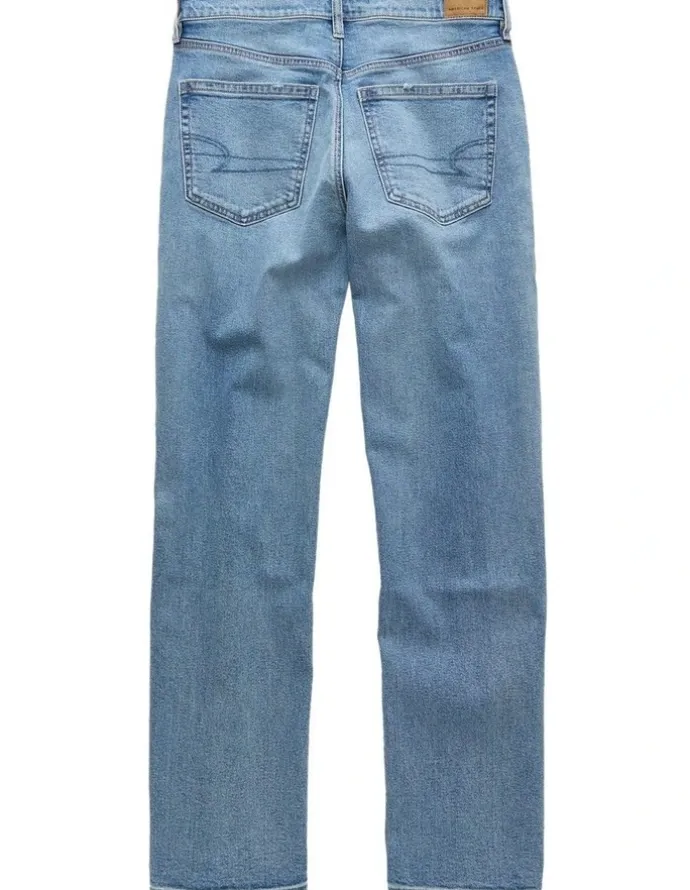 American Eagle Strigid Low-Rise Baggy Straight Jean in Fresh Bright