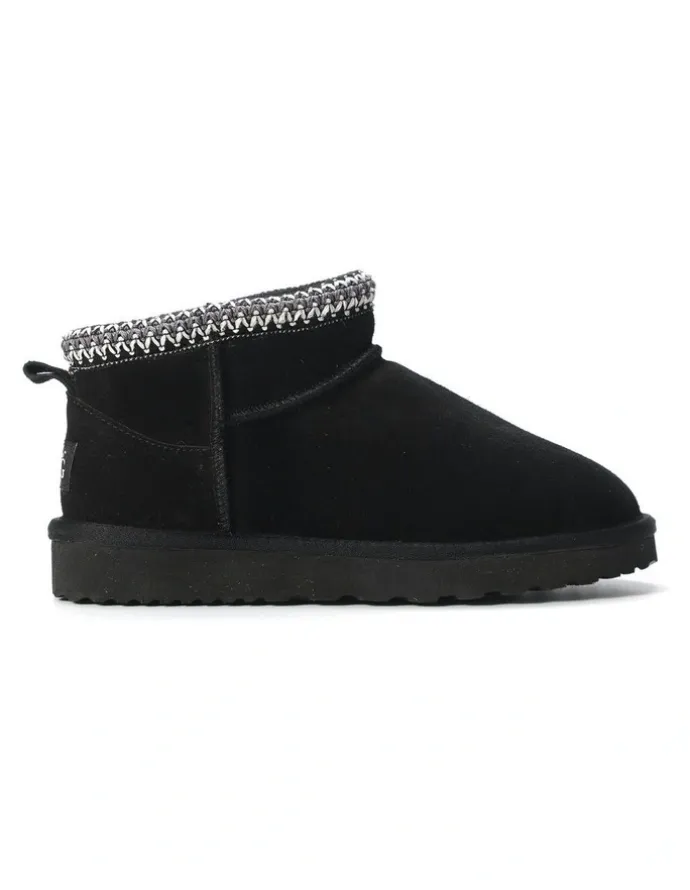 Aus Wooli Ugg Sheepskin Wool Ankle Braid Altona Boots in Black