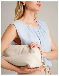 Basque Andrea Leather Clutch Bag in Vanilla