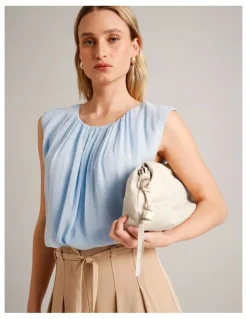 Basque Andrea Leather Clutch Bag in Vanilla