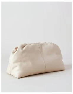 Basque Andrea Leather Clutch Bag in Vanilla