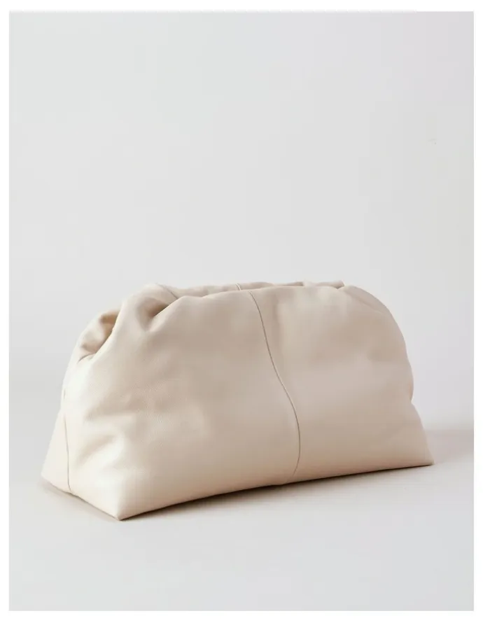 Basque Andrea Leather Clutch Bag in Vanilla