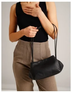 Basque Aria Leather Crossbody Bag in Black