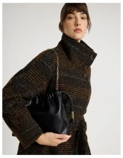 Basque Ashley Shoulder Bag in Black
