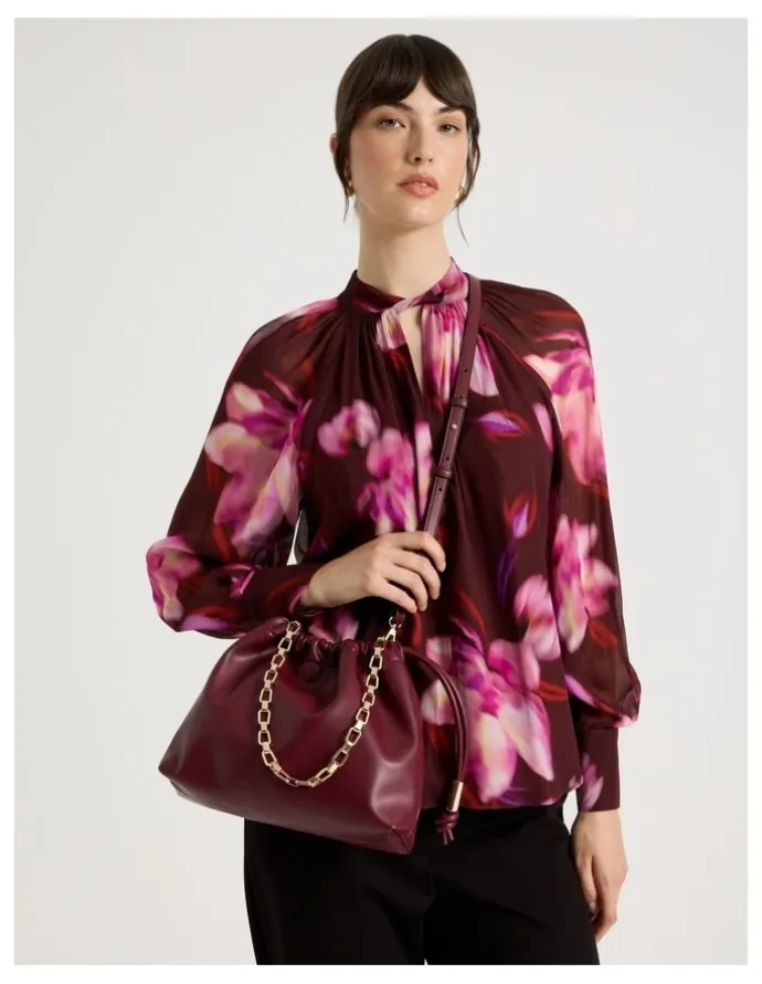 Basque Ashley Shoulder Bag in Merlot
