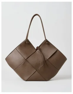 Basque Bowie Tote Bag in Tan