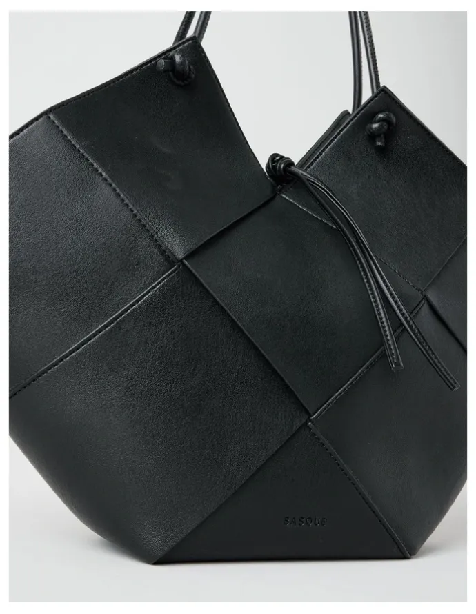 Basque Bowie Tote Bag in Black