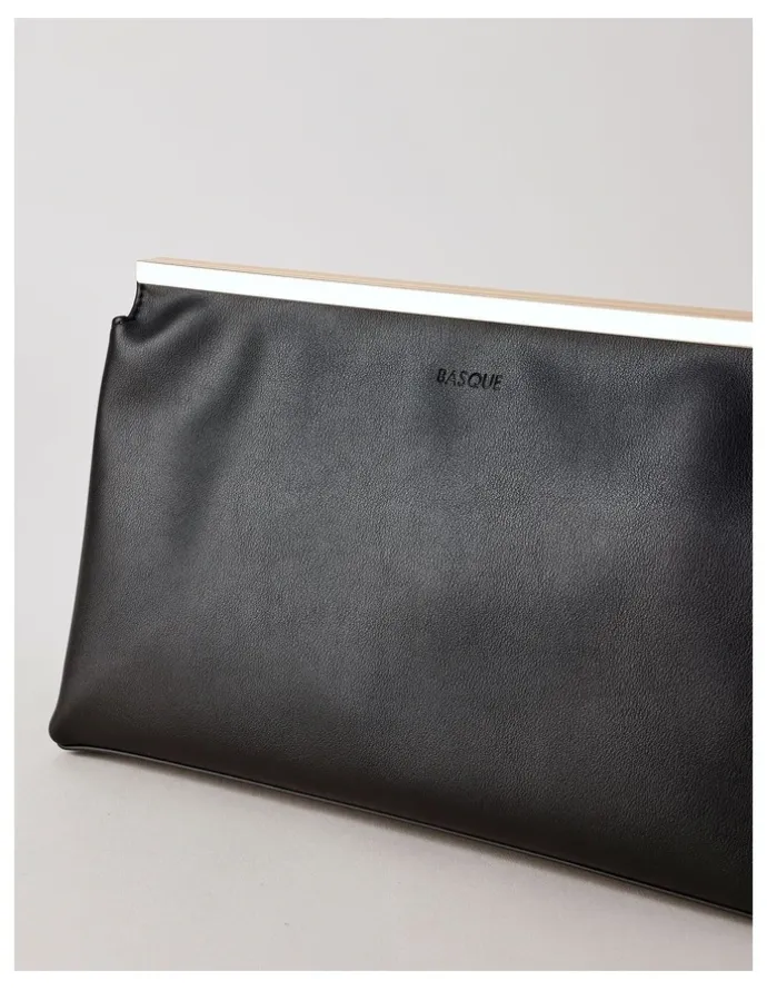 Basque Carrie Clutch Bag in Black
