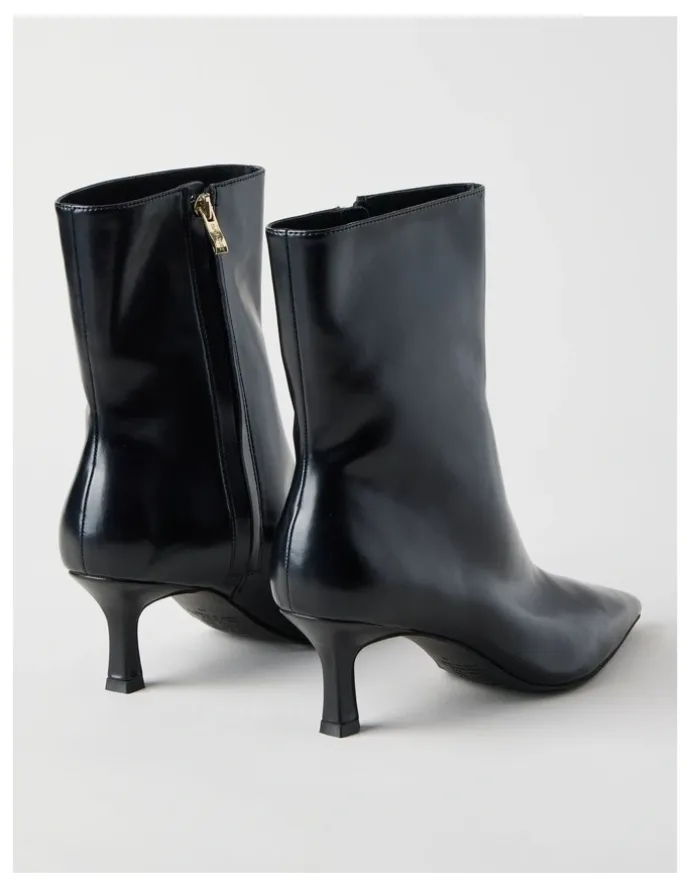 Basque Chad Boot in Black