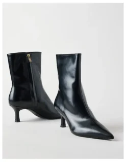 Basque Chad Boot in Black
