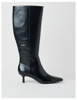 Basque Diaz Boot in Black