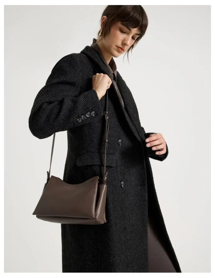 Basque Gracie Leather Crossbody Bag in Chocolate