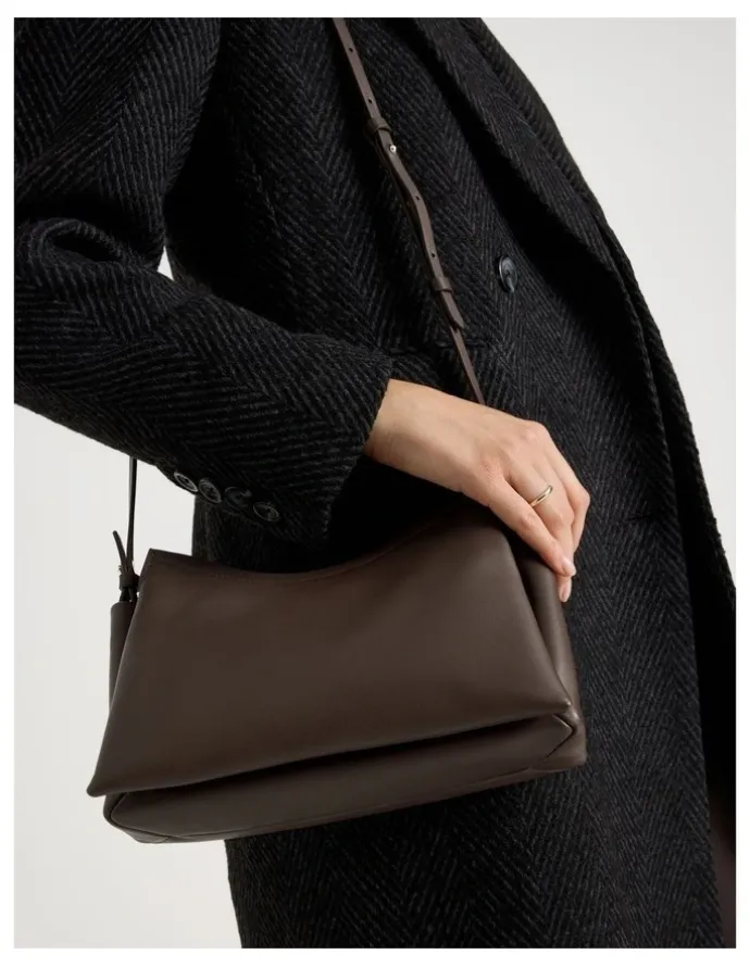 Basque Gracie Leather Crossbody Bag in Chocolate