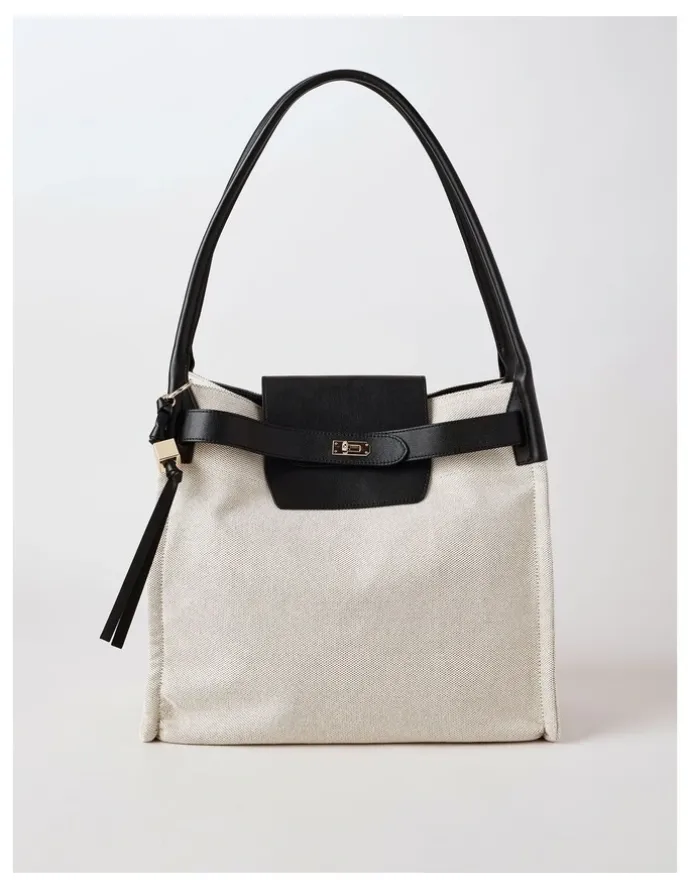 Basque Harper Leather Shoulder Bag in Natural/Black