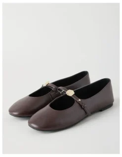 Basque Kasey Flat Shoes in Chocolate
