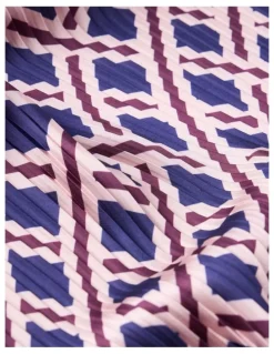 Basque Maria Pleated Neckerchief in Plum