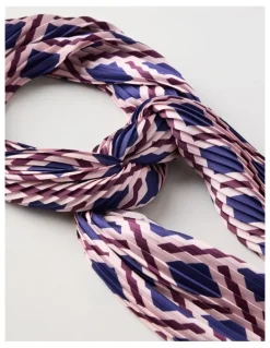 Basque Maria Pleated Neckerchief in Plum