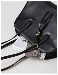 Basque Melrose Leather Tote Bag in Black