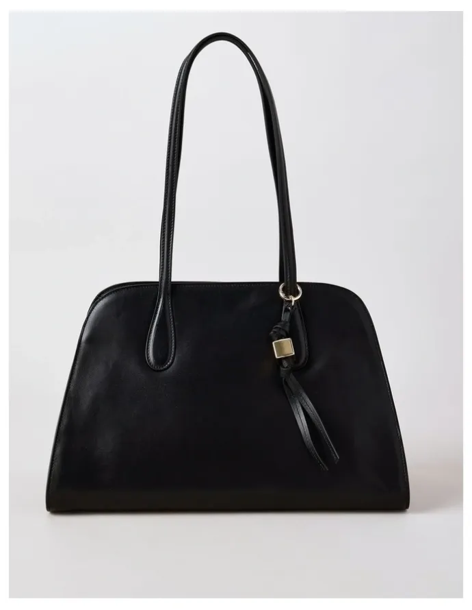 Basque Melrose Leather Tote Bag in Black